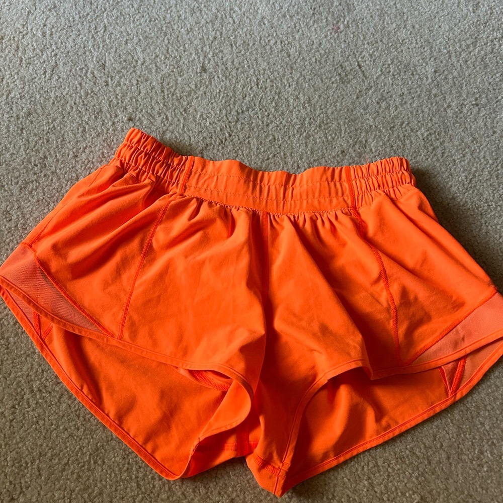 Lululemon Hotty Hot Low Rise 2.5 in